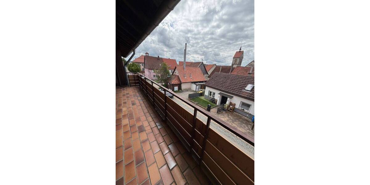 Einfamilienhaus Erkenbrechtsweiler - 8 Zimmer, 182 m&sup2;, 365.000&euro; | Angebot:26696197