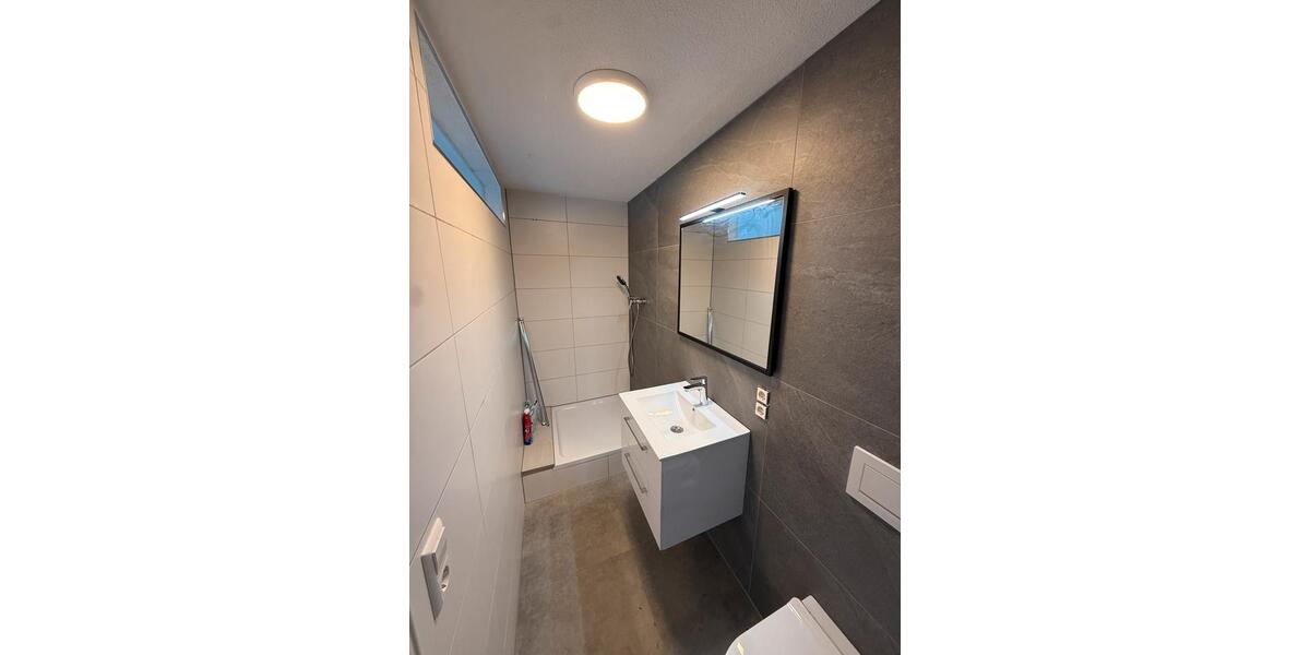 Dachgeschoßwohnung Täferrot - 2 Zimmer, 60 m&sup2;, 1.000&euro; | Angebot:25802928