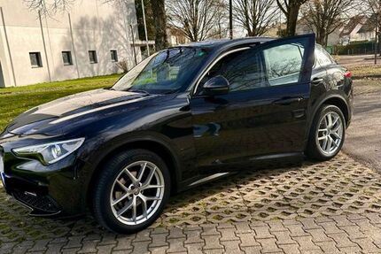 Alfa Romeo Stelvio 95.000 km 20.500 &euro; Göppingen 73033
