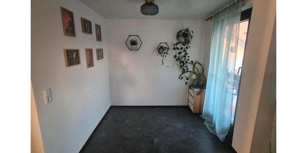 Dachgeschoßwohnung Schwäbisch Gmünd - 3 Zimmer, 65 m&sup2;, 800&euro; | Angebot:25875398