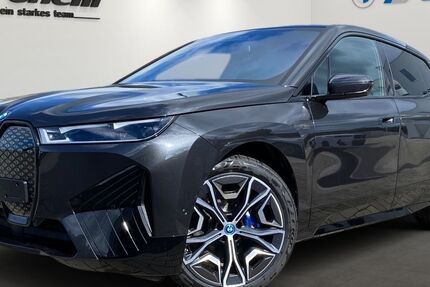 BMW iX 8.900 km 104.932 &euro; Nürtingen 72622
