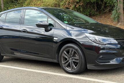 Opel Astra 114.000 km 8.300 &euro; Fellbach 70736