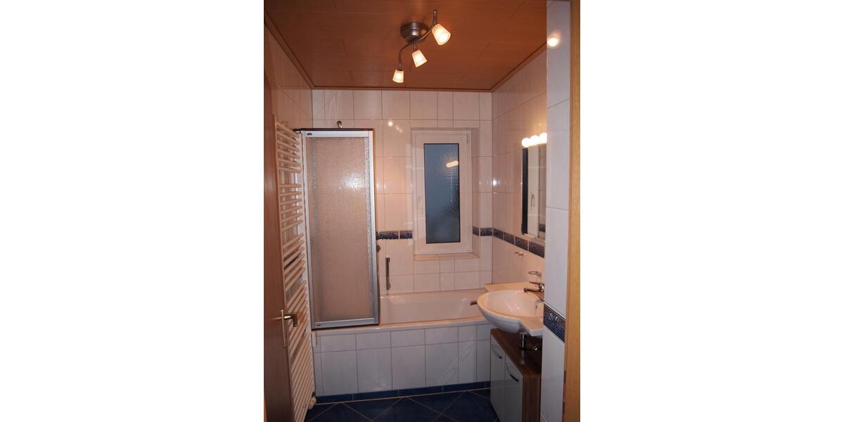 Erdgeschoßwohnung Göppingen - 3 Zimmer, 77 m&sup2;, 700&euro; | Angebot:26023509