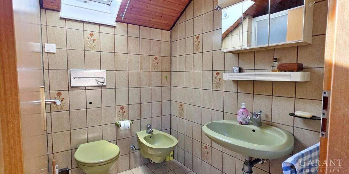 Mehrfamilienhaus, Wohnhaus Owen - 8 Zimmer, 227 m&sup2;, 495.000&euro; | Angebot:25822699