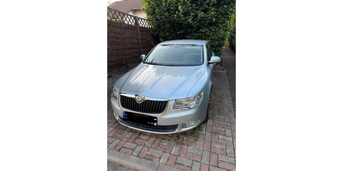 Skoda Superb 86.520 km 7.400 &euro; Göppingen 73037