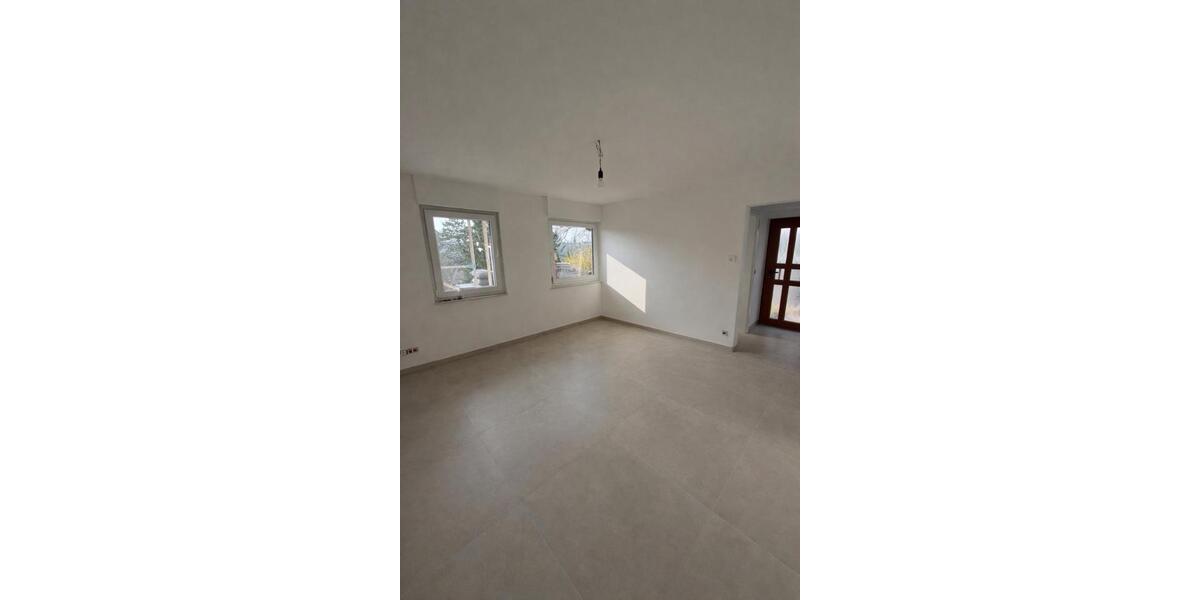 Etagenwohnung Esslingen am Neckar Hegensberg - 1 Zimmer, 28 m&sup2;, 530&euro; | Angebot:26022404