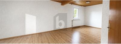 FAMILIENIDYLL MIT AUSBAUPOTENZIAL - Einfamilienhaus Dettingen an der Erms | Angebot:27093406