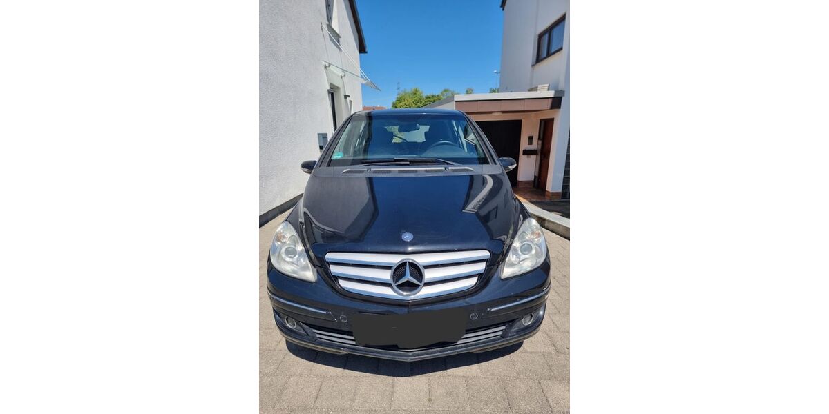 Mercedes-Benz B 200 236.531 km 1.500 &euro; Leutenbach 71397