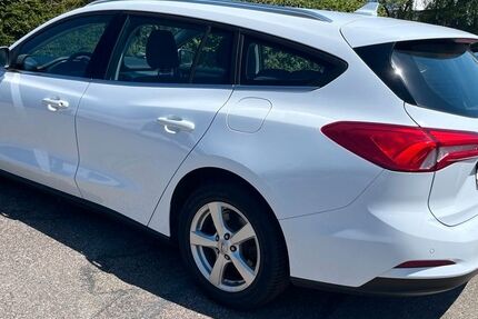 Ford Focus 181.000 km 9.990 &euro; Schwäbisch Gmünd 73525