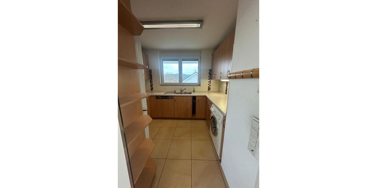 Einfamilienhaus Nürtingen - 4 Zimmer, 115 m&sup2;, 1.400&euro; | Angebot:25307038