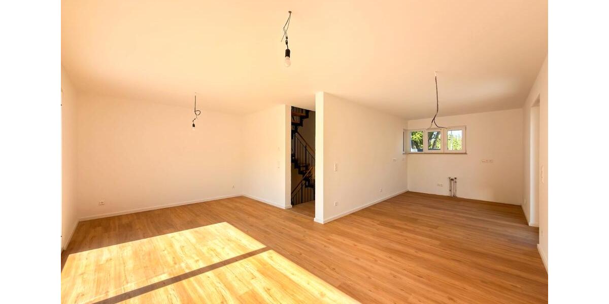 Reihenhaus Nürtingen - 4.5 Zimmer, 152 m&sup2;, 3.060&euro; | Angebot:27620282