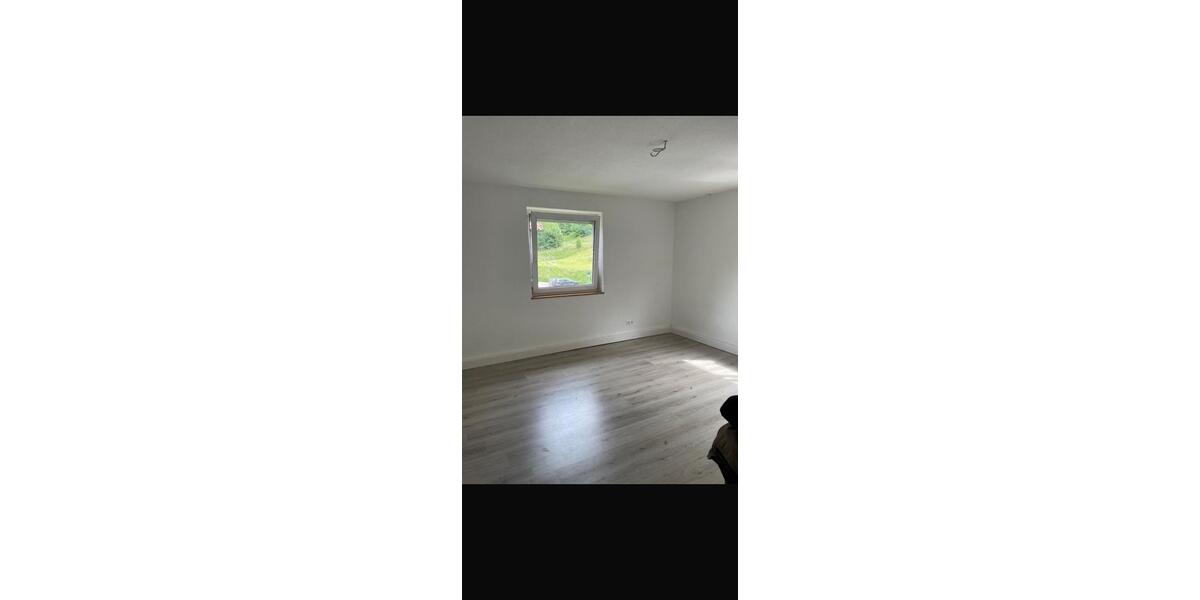 Etagenwohnung Uhingen - 3 Zimmer, 80 m&sup2;, 990&euro; | Angebot:25723245