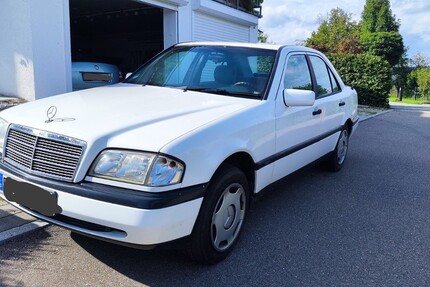 Mercedes-Benz C 230 148.600 km 5.000 &euro; Uhingen 73066