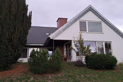 Haus Laichingen - 11 Zimmer, 318 m&sup2;, 2.400&euro; | Angebot:27623338