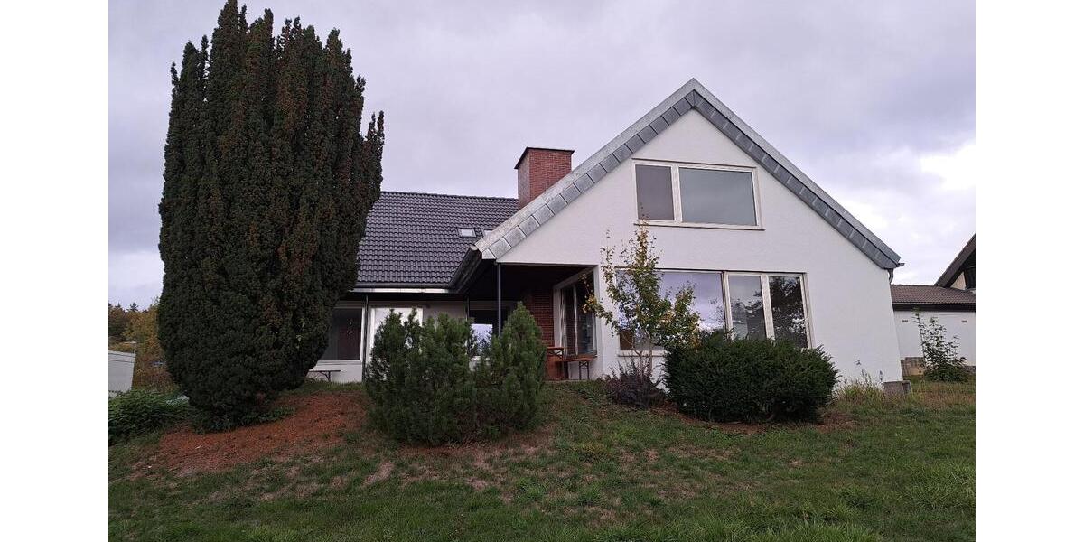 Villa Laichingen - 11 Zimmer, 318 m&sup2;, 2.400&euro; | Angebot:27623338