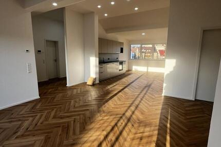 Wohnung Nürtingen - 3 Zimmer, 100 m&sup2;, 1.480&euro; | Angebot:25867081