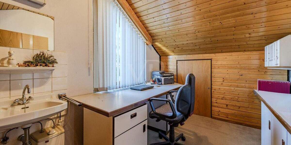 Einfamilienhaus Esslingen am Neckar / Wäldenbronn Wäldenbronn - 6 Zimmer, 178 m&sup2;, 695.000&euro; | Angebot:25928295