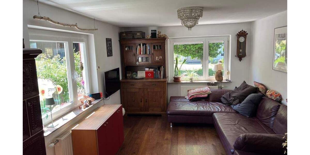 Doppelhaushälfte Wiesensteig - 7 Zimmer, 134 m&sup2;, 419.000&euro; | Angebot:25692829