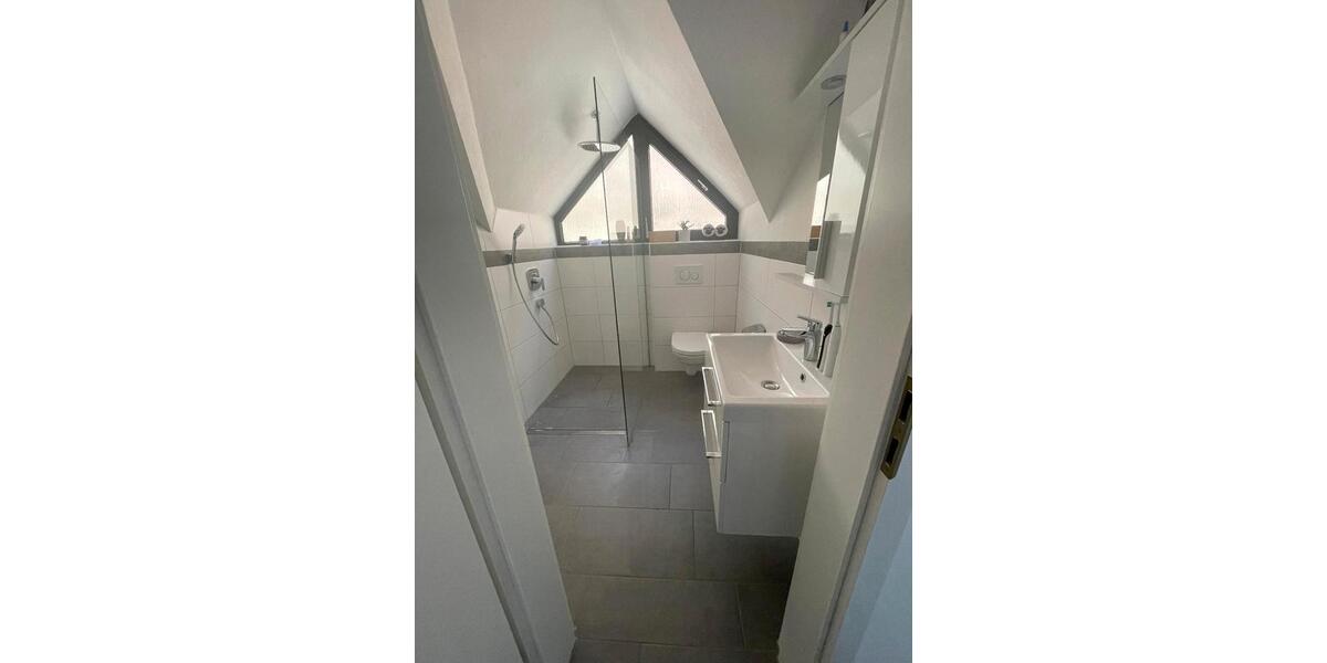 Dachgeschoßwohnung Schwäbisch Gmünd - 3 Zimmer, 65 m&sup2;, 800&euro; | Angebot:25875398