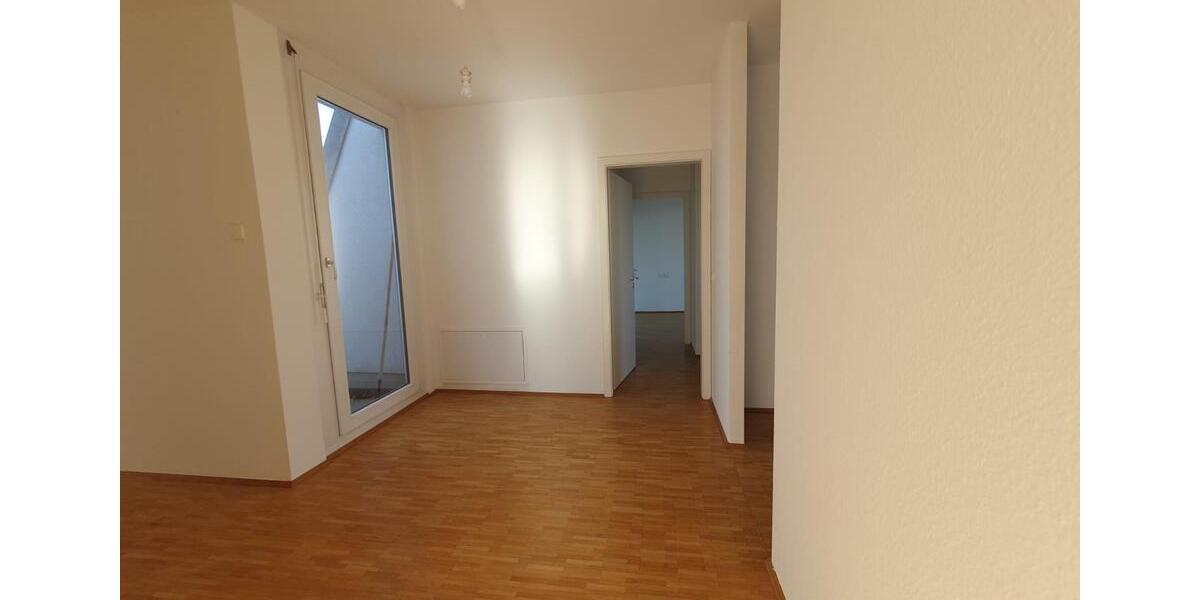 Etagenwohnung Ostfildern - 3 Zimmer, 179 m&sup2;, 1.720&euro; | Angebot:25512977