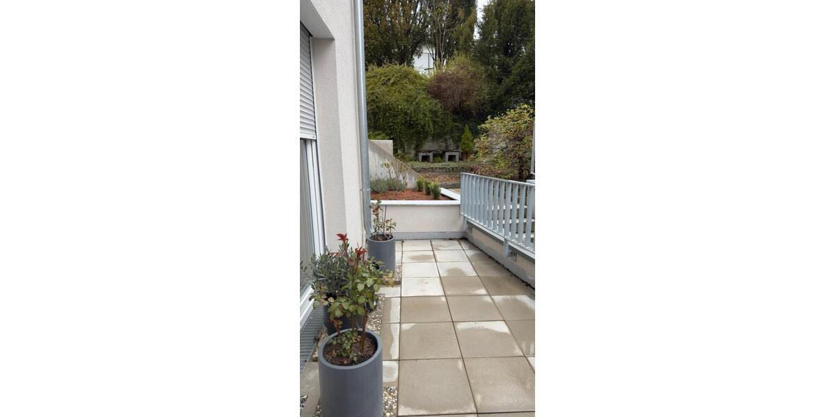 Erdgeschoßwohnung Weinstadt - 1 Zimmer, 63 m&sup2;, 1.200&euro; | Angebot:25987971