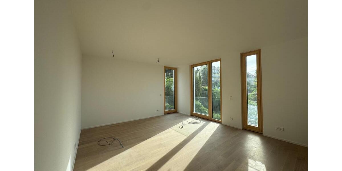 Einfamilienhaus Esslingen am Neckar - 3 Zimmer, 155 m&sup2;, 3.875&euro; | Angebot:26727636
