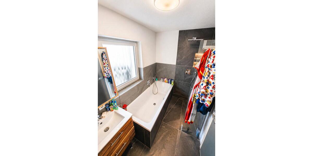 Doppelhaushälfte Gingen an der Fils - 5 Zimmer, 130 m&sup2;, 1.500&euro; | Angebot:26613712