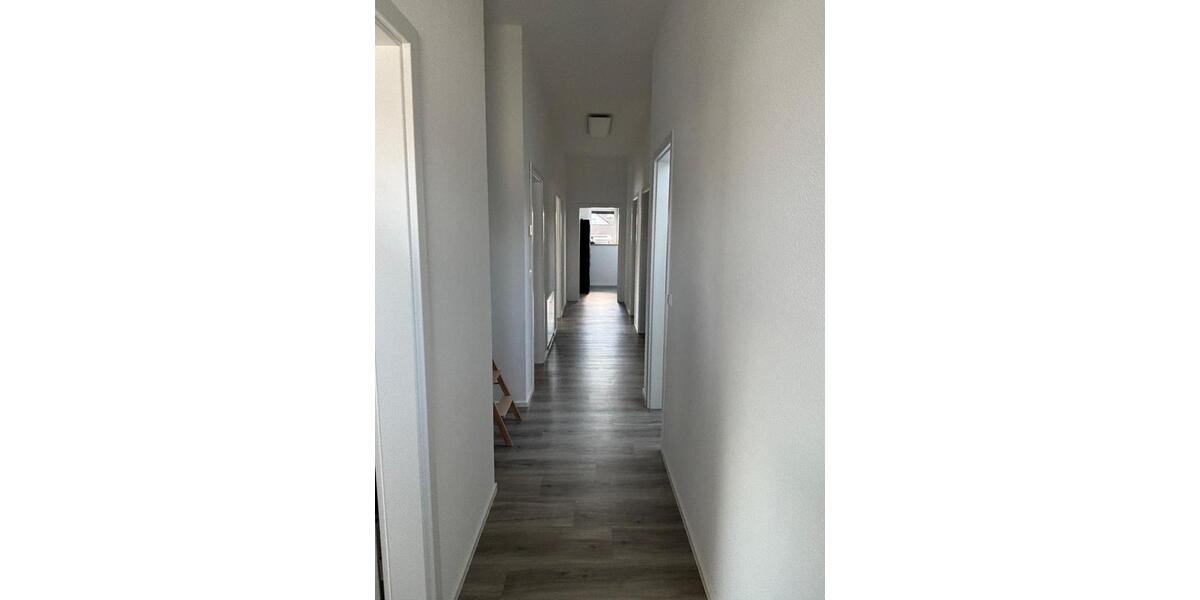 Dachgeschoßwohnung Laichingen - 4 Zimmer, 95 m&sup2;, 1.150&euro; | Angebot:26662138