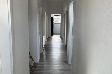 Wohnung Laichingen - 4 Zimmer, 95 m&sup2;, 1.150&euro; | Angebot:26662138