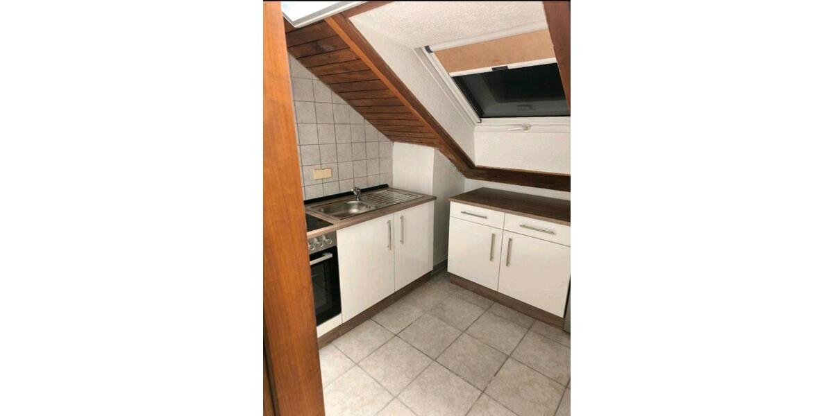 Dachgeschoßwohnung Göppingen Bruckwasen - 3 Zimmer, 75 m&sup2;, 925&euro; | Angebot:25022176