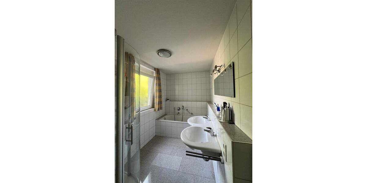 Etagenwohnung Remshalden Hebsack - 4 Zimmer, 102 m&sup2;, 1.300&euro; | Angebot:25775300