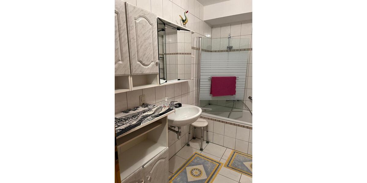 Terrassenwohnung Neuffen - 2.5 Zimmer, 103 m&sup2;, 280.000&euro; | Angebot:25831344