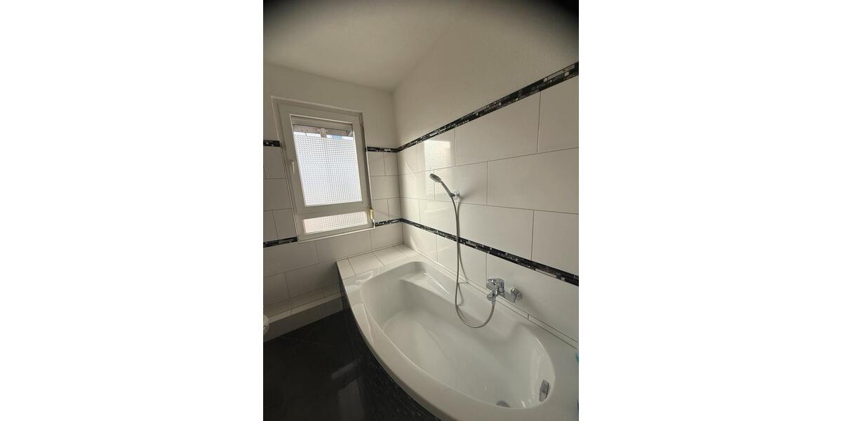 Erdgeschoßwohnung Eislingen (Fils) - 2 Zimmer, 60 m&sup2;, 830&euro; | Angebot:25381692