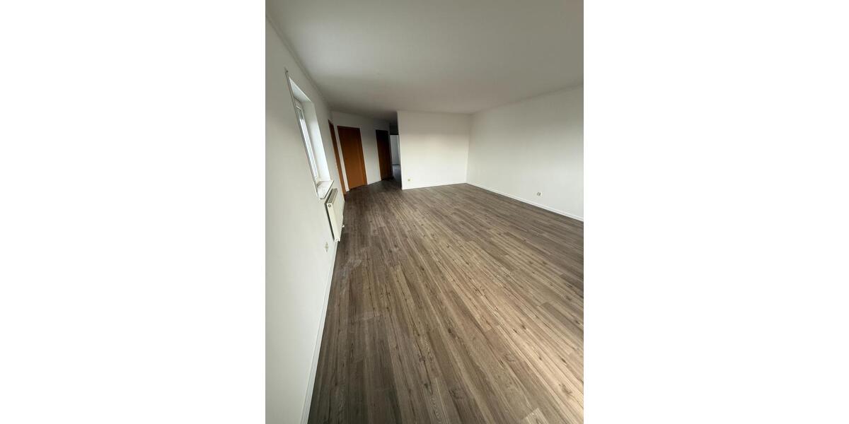 Etagenwohnung Eislingen (Fils) - 3.5 Zimmer, 81 m&sup2;, 1.050&euro; | Angebot:25100863