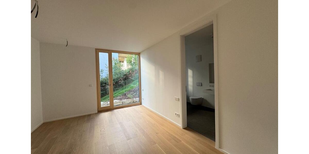 Etagenwohnung Esslingen am Neckar - 4 Zimmer, 141 m&sup2;, 2.940&euro; | Angebot:26727659