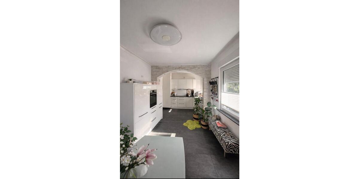 Etagenwohnung Esslingen am Neckar - 4.5 Zimmer, 87 m&sup2;, 395.000&euro; | Angebot:25833440