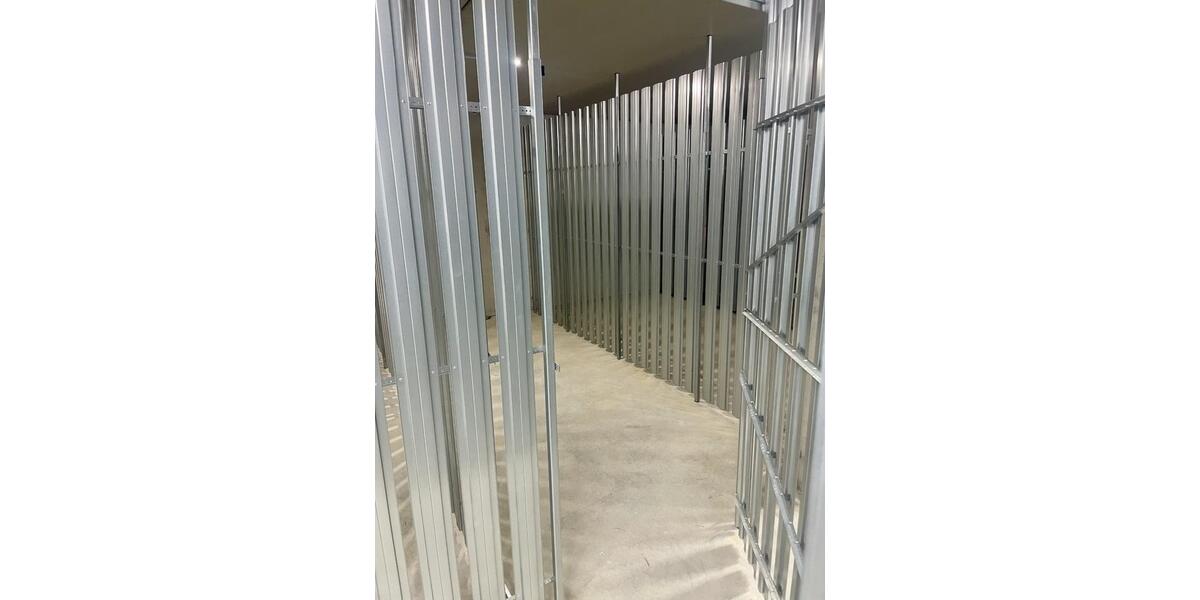 Gewerbeobjekt Esslingen am Neckar Pliensauvorstadt - 100&euro; | Angebot:25094841