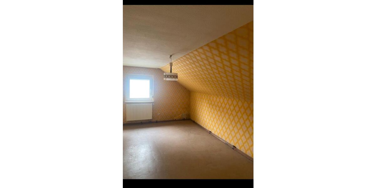 Dachgeschoßwohnung Lonsee - 3 Zimmer, 75 m&sup2;, 145.000&euro; | Angebot:25656270