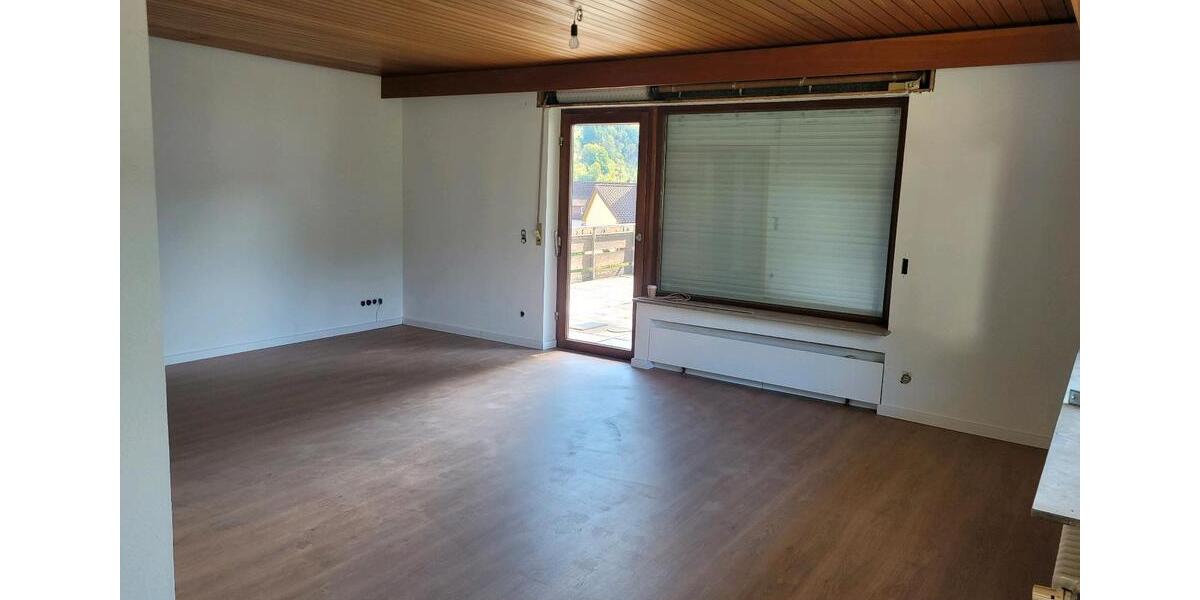 Etagenwohnung Gruibingen - 3 Zimmer, 95 m&sup2;, 900&euro; | Angebot:26014434