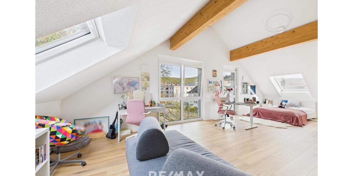 Einfamilienhaus Weinstadt - 5 Zimmer, 195 m&sup2;, 2.290&euro; | Angebot:26591245