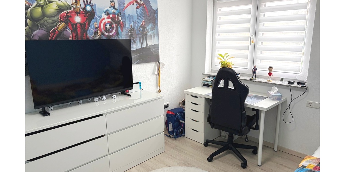 Urbanes Wohnen in Uhingen: Großzügige 4,5-Zi.-OG-ETW in bester Lage - 4.5 Uhingen Uhingen | Angebot:25999635