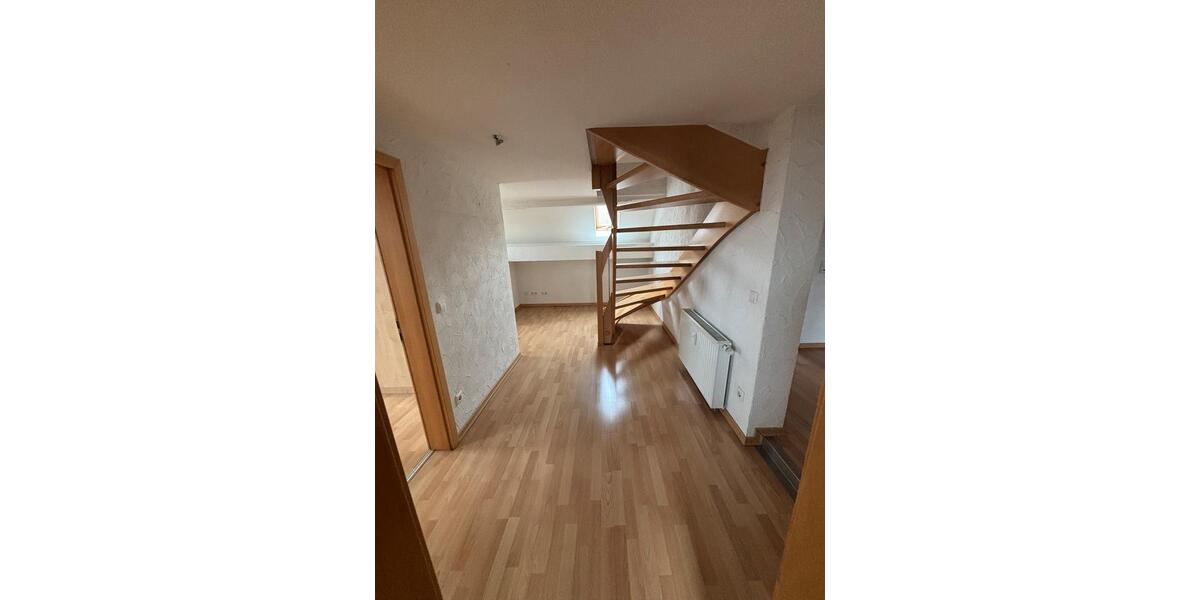 Maisonettenwohnung Deizisau - 3.5 Zimmer, 90 m&sup2;, 1.200&euro; | Angebot:26012926