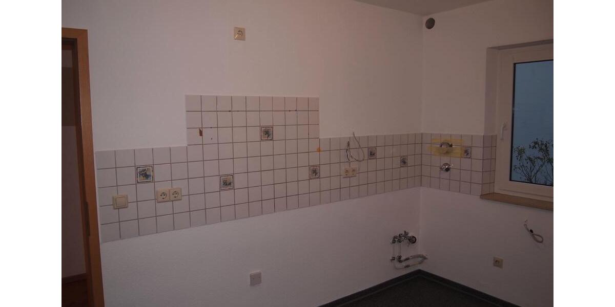 Erdgeschoßwohnung Göppingen - 3 Zimmer, 77 m&sup2;, 700&euro; | Angebot:26023509