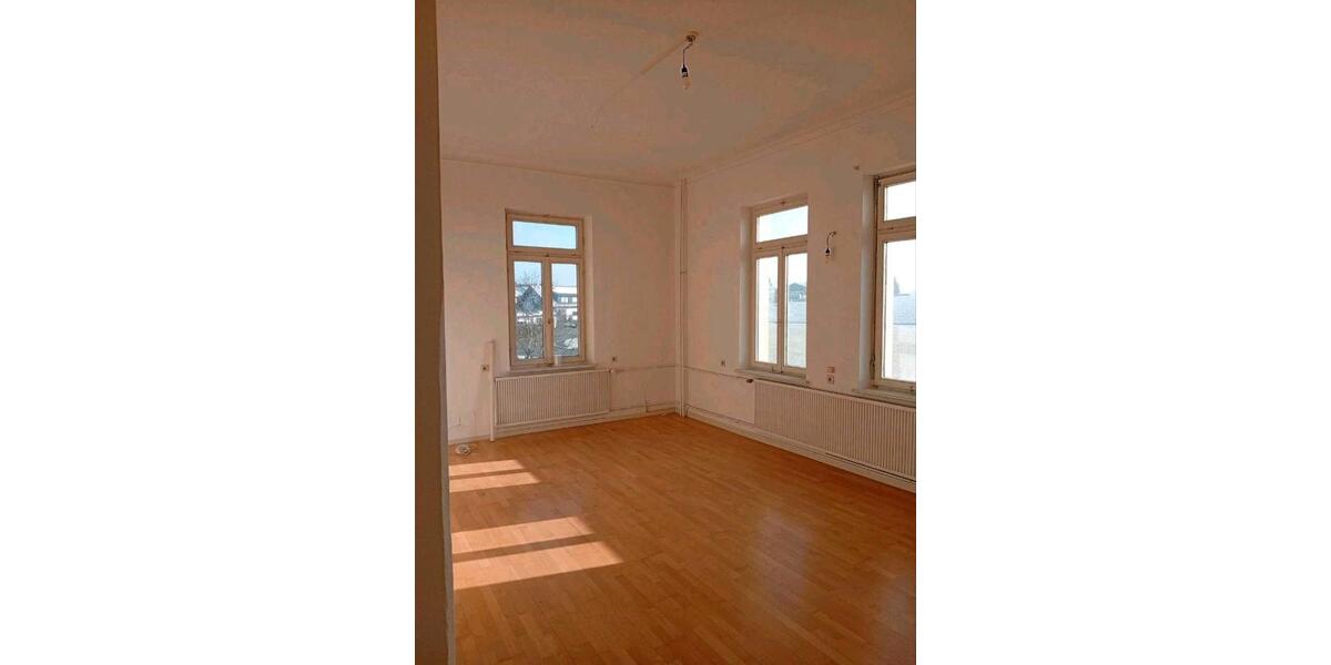 Etagenwohnung Mutlangen - 4 Zimmer, 120 m&sup2;, 900&euro; | Angebot:25942707