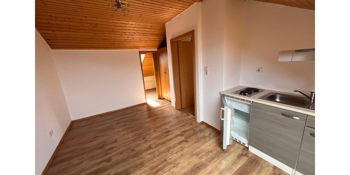 Dachgeschoßwohnung Geislingen an der Steige - 2 Zimmer, 49 m&sup2;, 500&euro; | Angebot:24600154