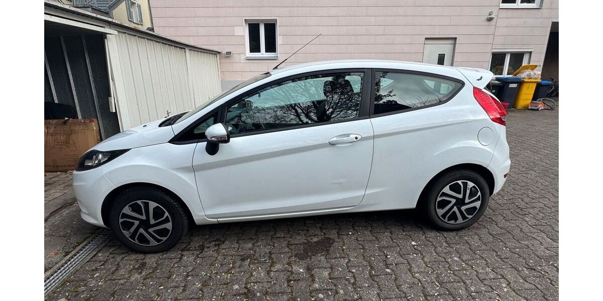 Ford Fiesta 141.000 km 2.950 &euro; Nürtingen 72622