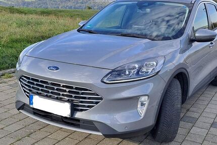 Ford Kuga 27.000 km 19.900 &euro; Uhingen 73066