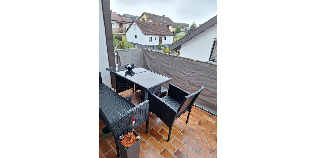 Dachgeschoßwohnung Ebersbach an der Fils - 2 Zimmer, 61 m&sup2;, 189.000&euro; | Angebot:24838456