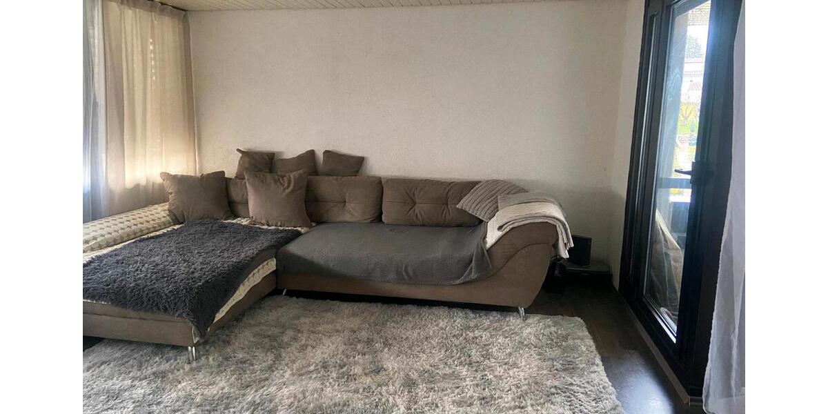 Dachgeschoßwohnung Wernau (Neckar) - 3 Zimmer, 75 m&sup2;, 250.000&euro; | Angebot:23712418