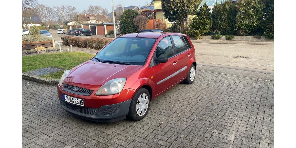 Ford Fiesta 153.000 km 1.750 &euro; Kirchheim unter Teck 73230
